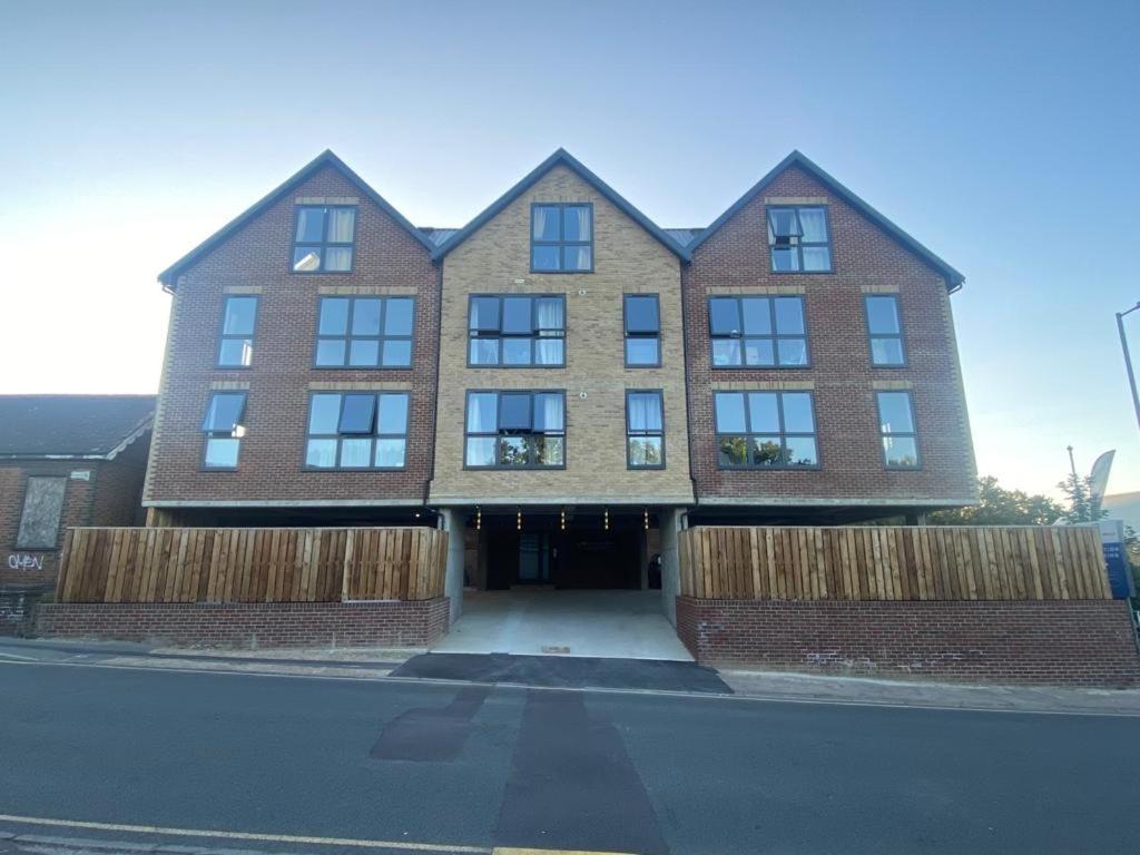 Stylish & Spacious Apartment Royal Tunbridge Wells Exterior foto